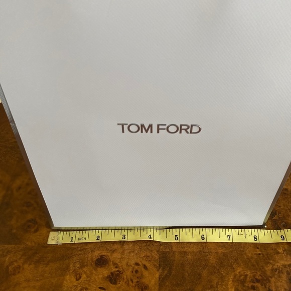 Tom Ford grey and silver paper gift bag. - Picture 5 of 8